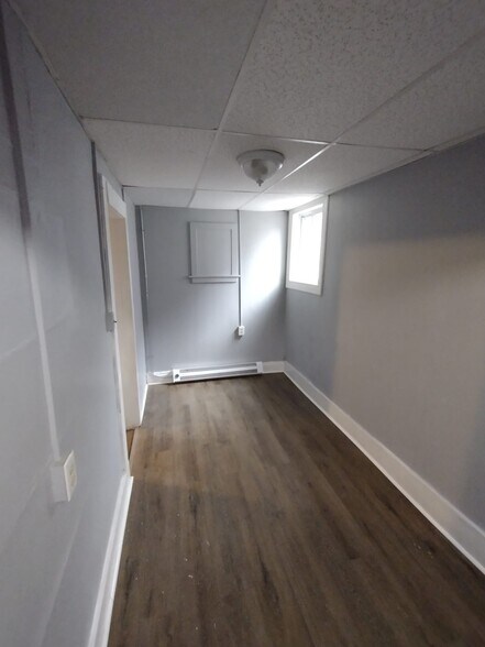 Building Photo - 3159 6th Ave