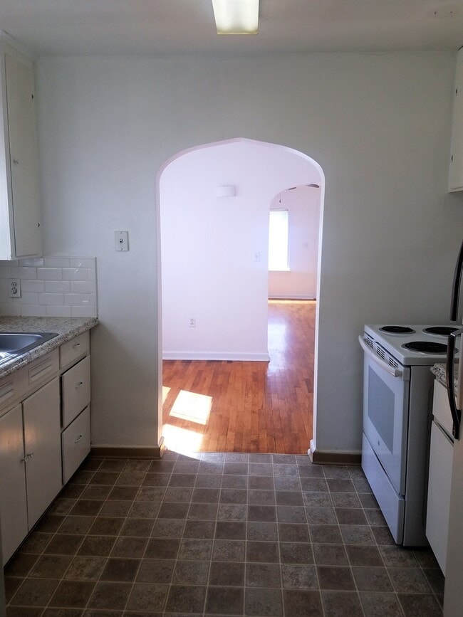 Building Photo - 2307 Cascade Trail