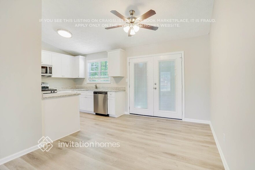 Building Photo - 3835 Wood Path Dr