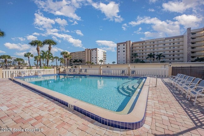 Building Photo - 1860 N Atlantic Ave