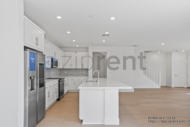 Building Photo - 53 W San Francisco Dr