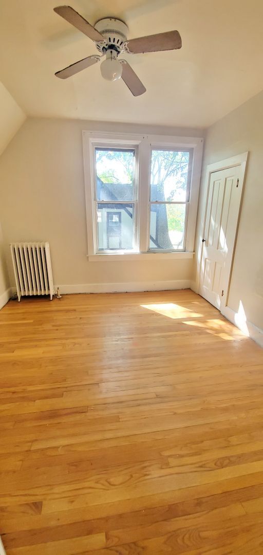 Building Photo - 218 N Oakland Ave