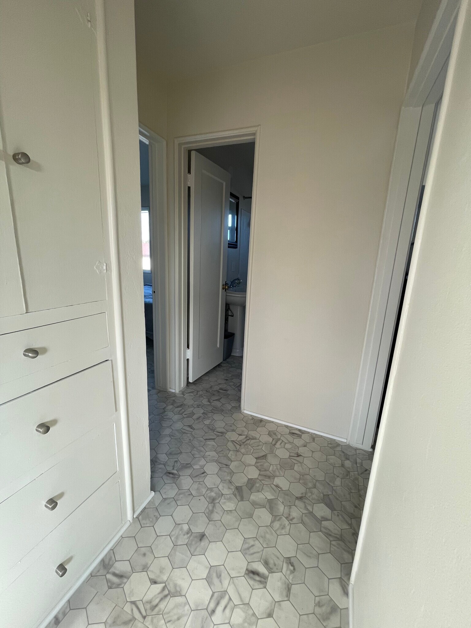 Building Photo - 4400 N Lakewood Blvd