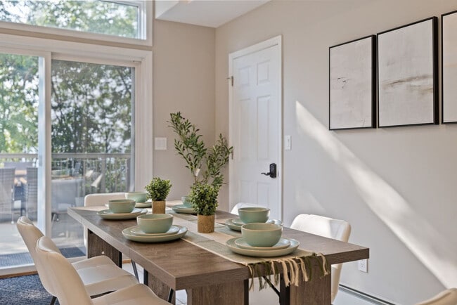 Building Photo - 321 Museum Village Rd