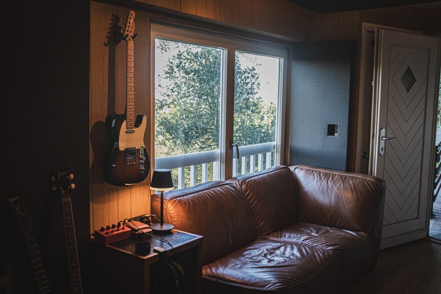 Building Photo - 2050 Cyprean Dr