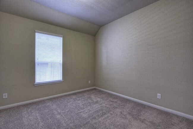 Building Photo - 21644 Lexor Dr