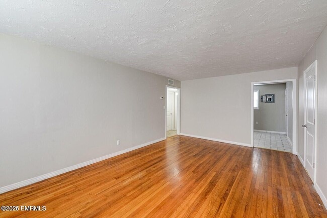 Building Photo - 2211 23rd Ave