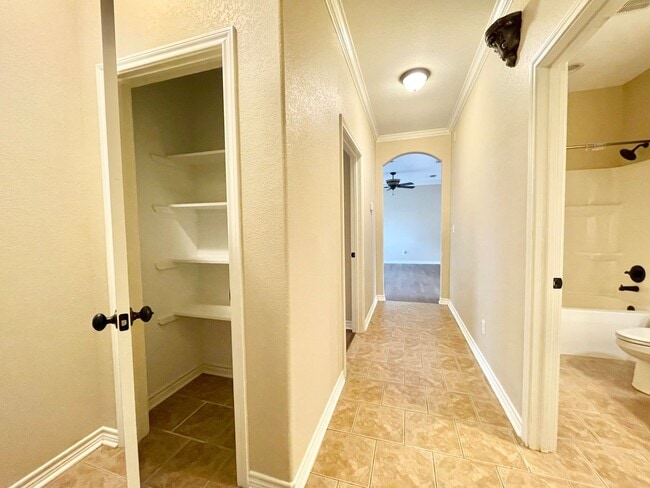 Building Photo - 104 Letha Ct