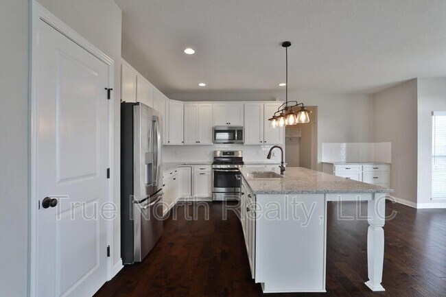 Building Photo - 1412 Leesland Dr