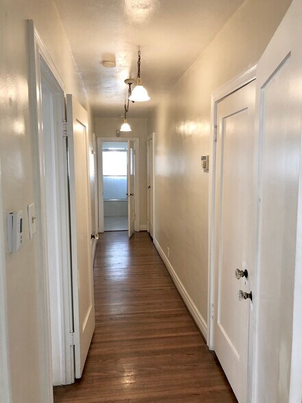 Hall leading to bedroom and bath - 1925 N Commonwealth Ave
