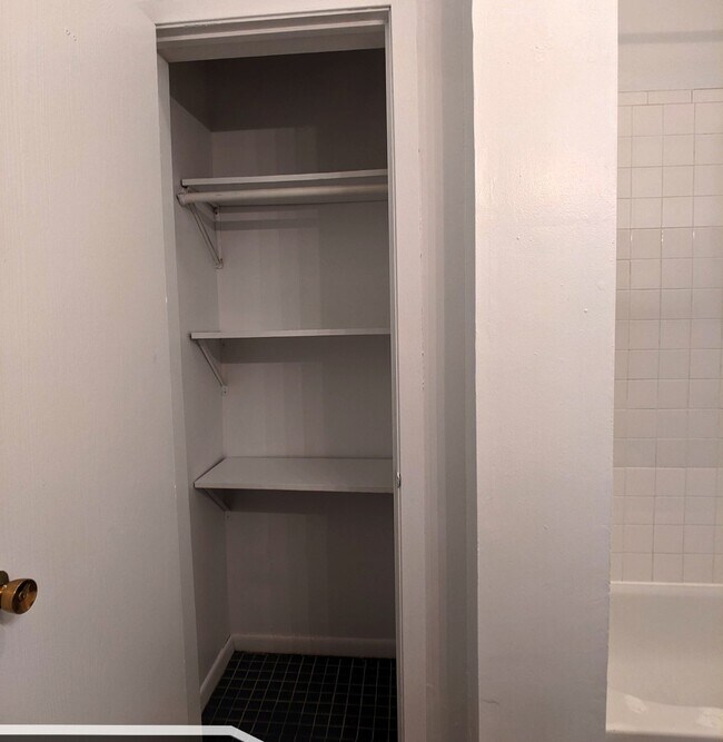 Building Photo - 2323 N Kedzie Blvd