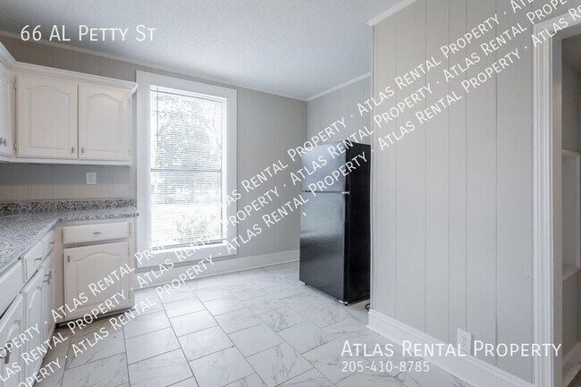 Building Photo - 66 Al Petty St