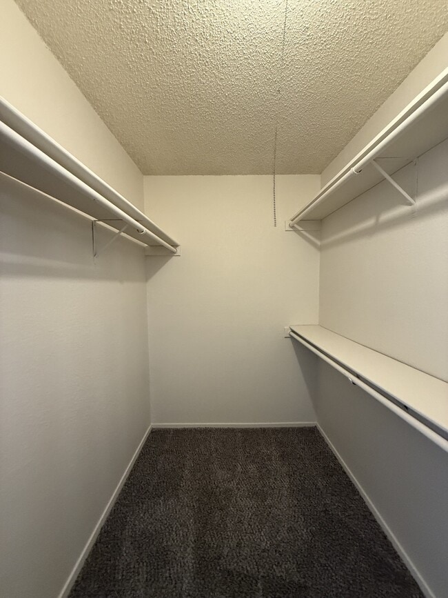 Building Photo - 1017 Johnson St