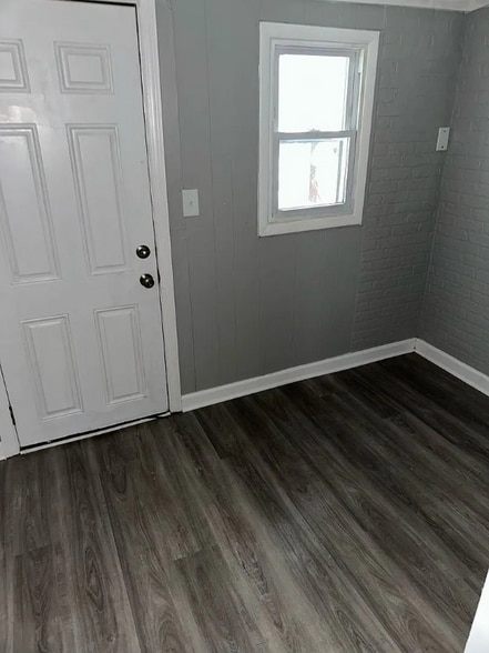 Building Photo - 828 Beatty St