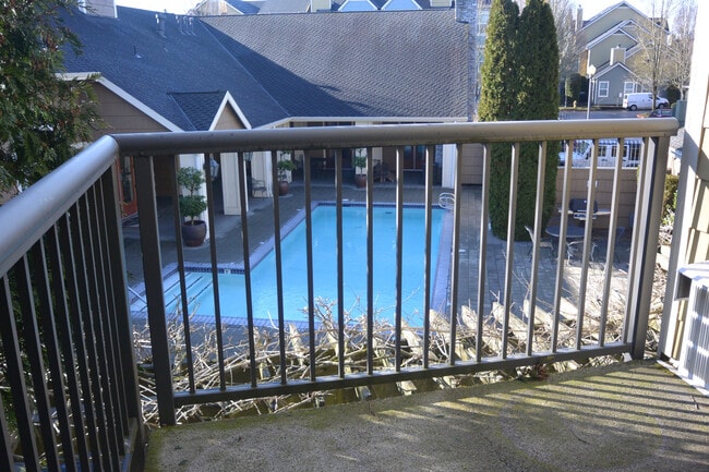 Building Photo - 1830 SE Cutter Ln