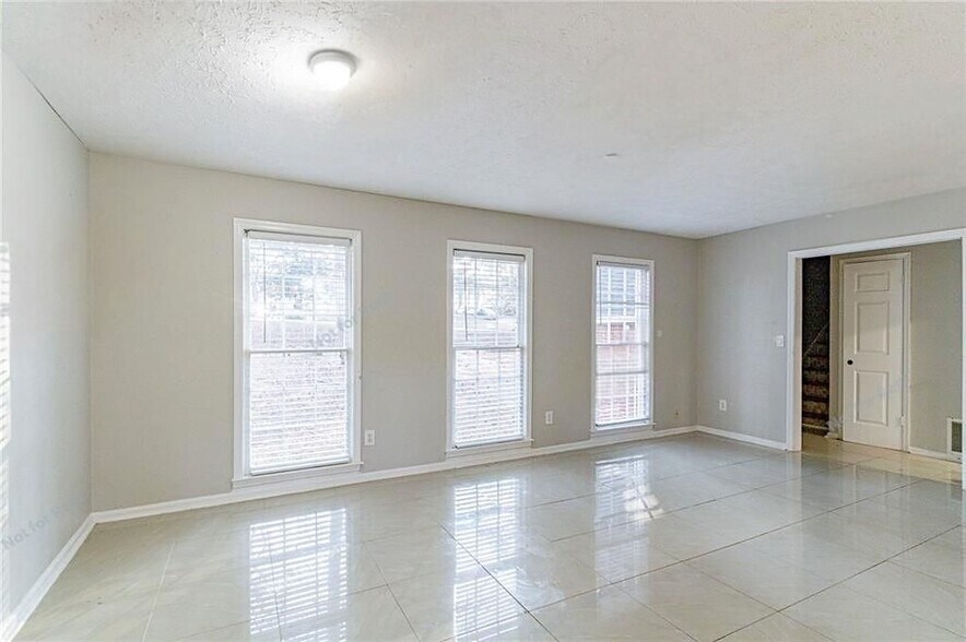 Building Photo - 392 Harmony Grove Rd