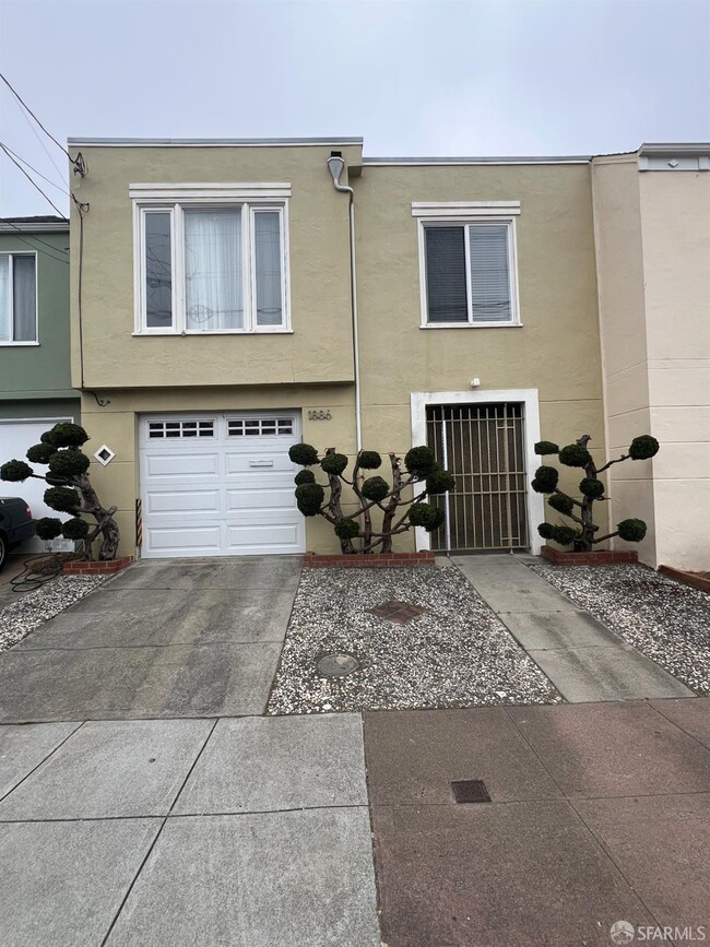Primary Photo - 1886 38th Ave