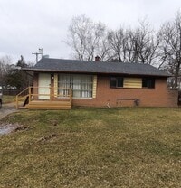 Building Photo - 1196 E Coldwater Rd