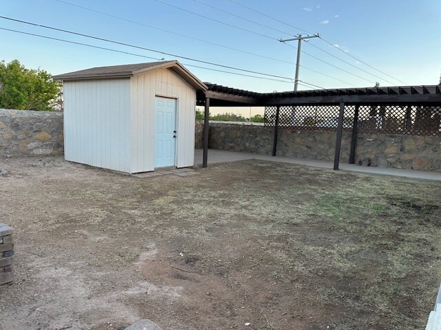 Building Photo - 12940 Alfredo Apodaca Dr