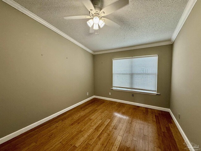 Building Photo - 200 Pensacola Beach Rd