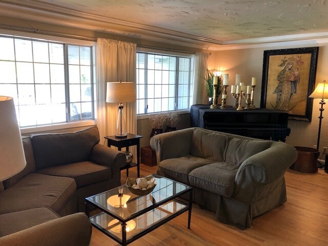 Living Room A - 13225 McCulloch Ave