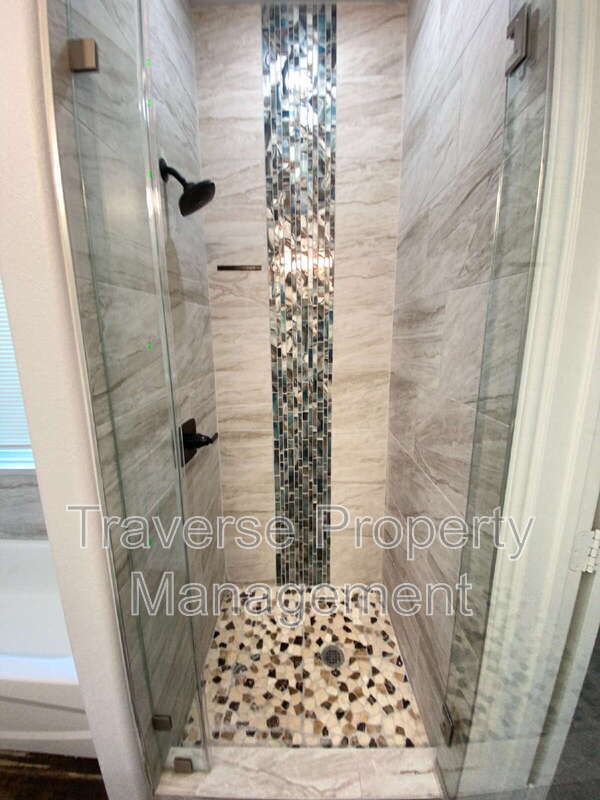 Building Photo - 5408 Fernander Dr