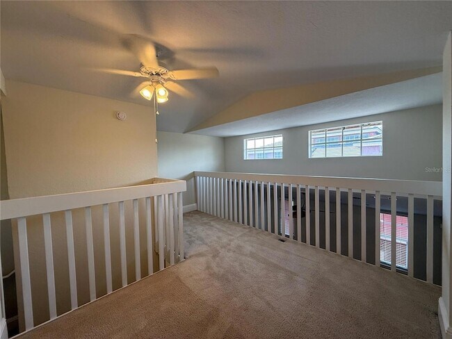 Building Photo - 122 Vista Verdi Cir