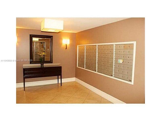 Building Photo - 13155 Ixora Ct