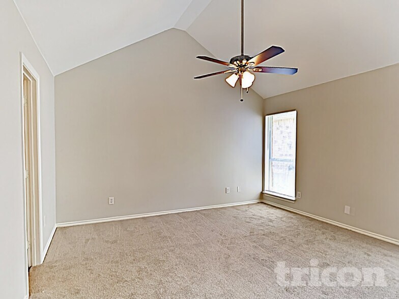 Building Photo - 1024 Kory Dr