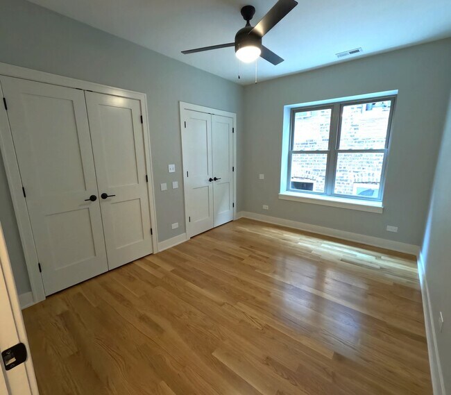 Building Photo - 2008 W 21st St