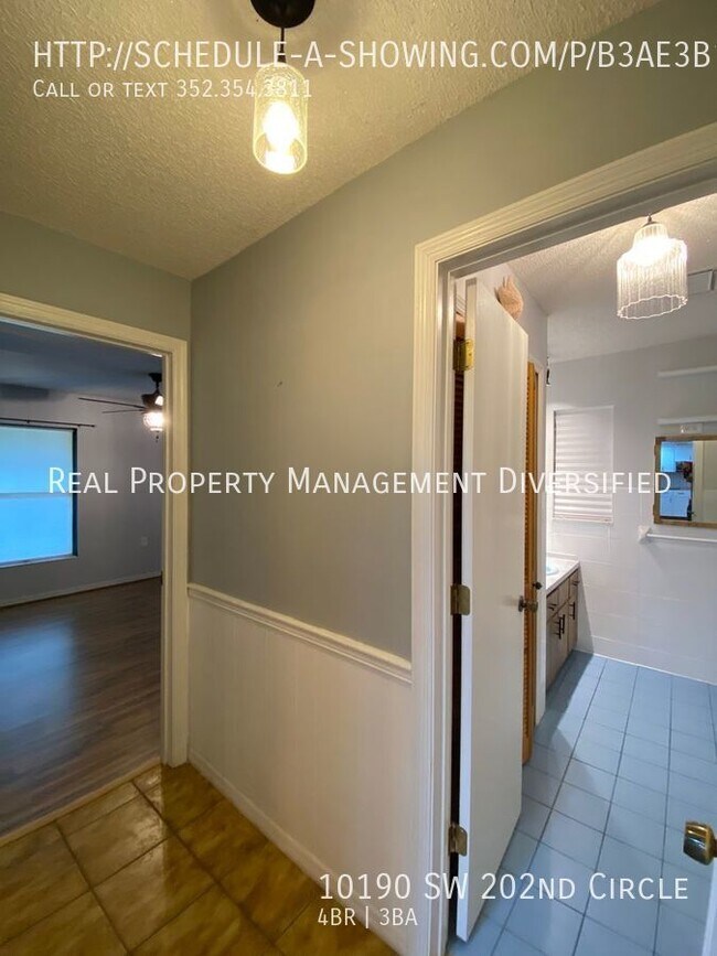 Building Photo - Rainbow Springs  Woodlands - 4/3/2 - Plus ...