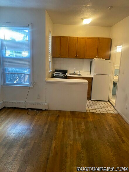 Building Photo - 61 S Huntington Ave