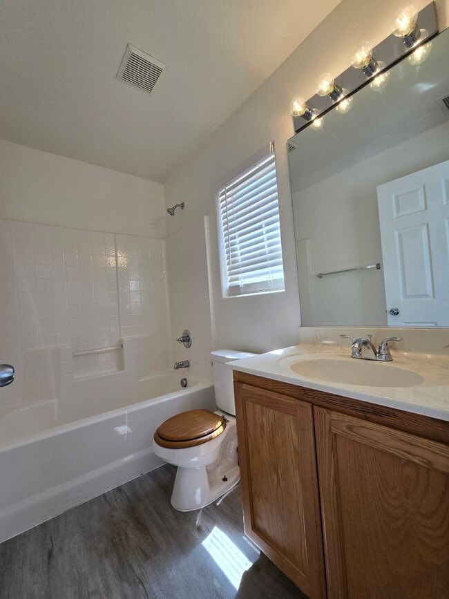 Building Photo - Fabulous 3-Bedroom, 3.5-Bathroom Home with...