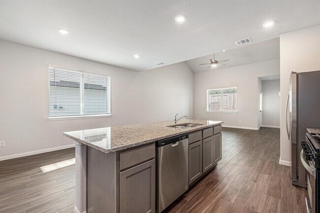 Building Photo - 13641 Goldeye Dr