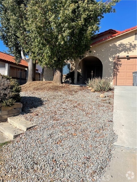 Building Photo - 22900 Canyon Lake Dr N