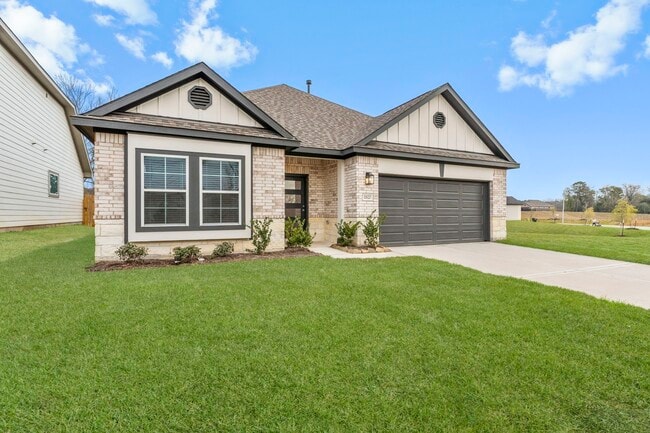 Building Photo - 11820 Whirlaway Dr