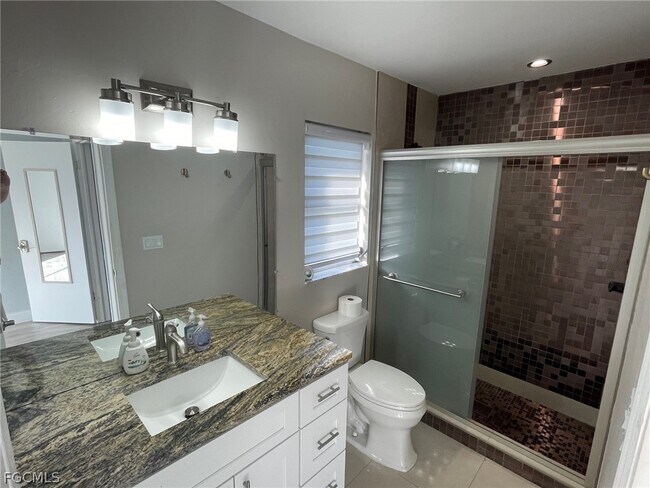 Building Photo - 5029 SW 11th Pl