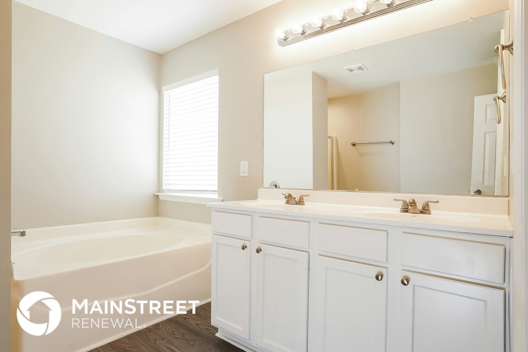 Building Photo - 5113 Chasteal Trail