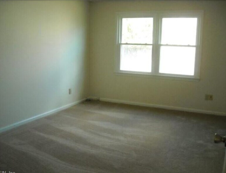 Building Photo - 3792 Ridgeview Ct