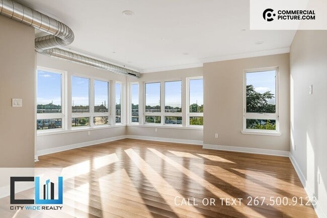 Building Photo - 3202 Capri Dr