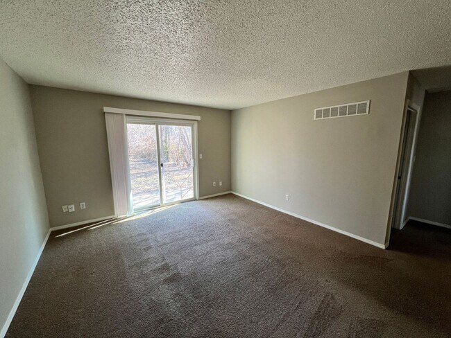 Building Photo - 2-Bed Home with Bonus Finished Basement