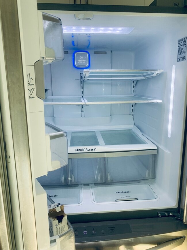 Building Photo - 4523 La Carmen Ct