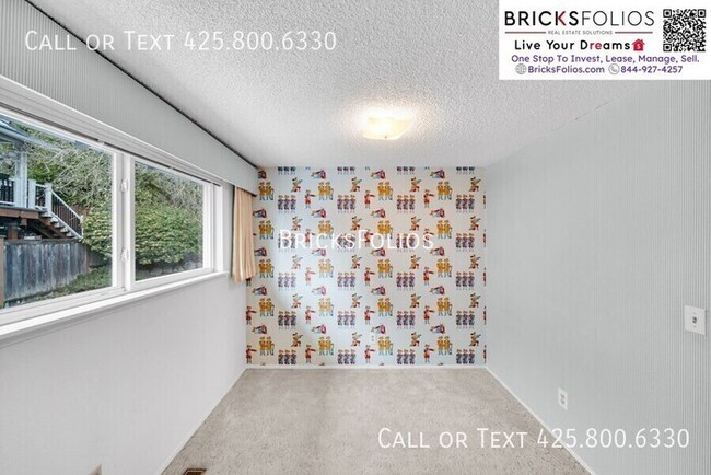 Building Photo - Your Perfect Home Awaits in Juanita, Kirkland