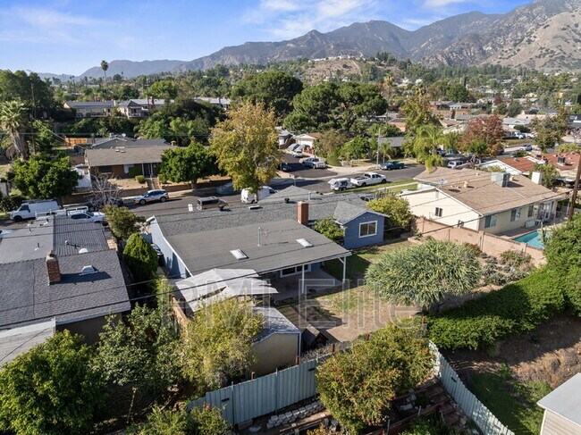 Building Photo - 12660 Lazard St