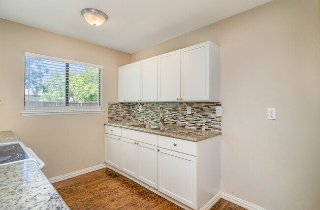 Building Photo - Cozy 3BR/2BA Home in a Quiet Neighborhood