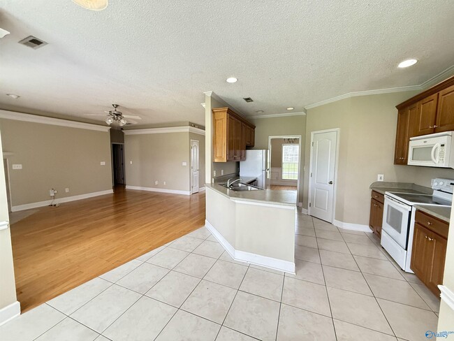 Building Photo - 108 N Star Dr