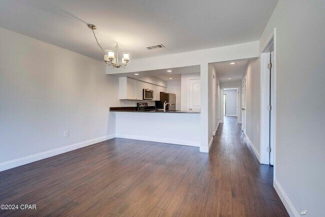 Building Photo - 151 Coyote Pass