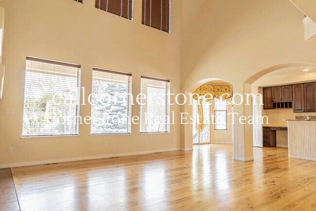 Building Photo - 13932 Sierra Star Ct
