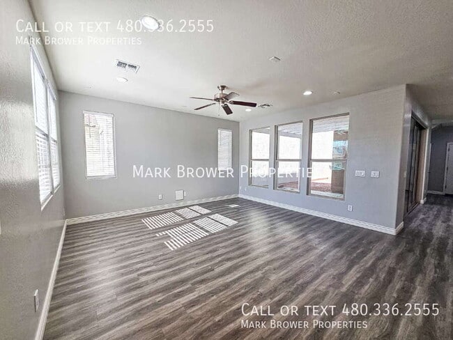 Building Photo - 8964 W Northview Ave