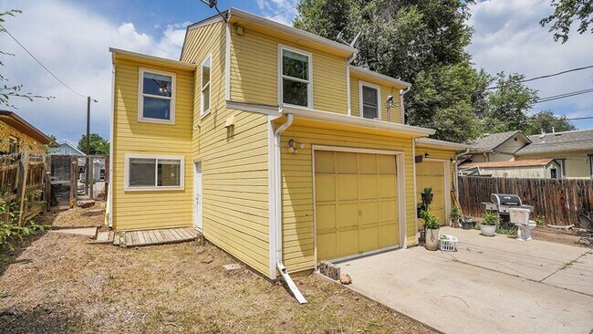 Building Photo - 38 S Meade St